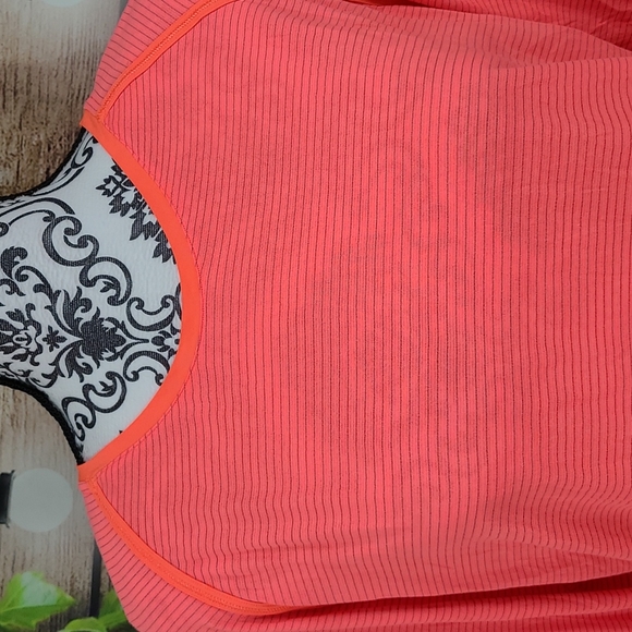 Lululemon Techni-Cool Long Sleeve - Picture 6 of 9